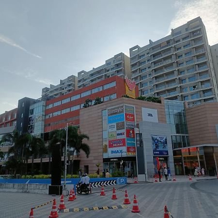 Boulevard By Design Hotel Chennai Eksteriør billede