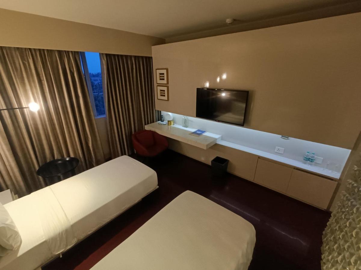 Boulevard By Design Hotel Chennai Eksteriør billede