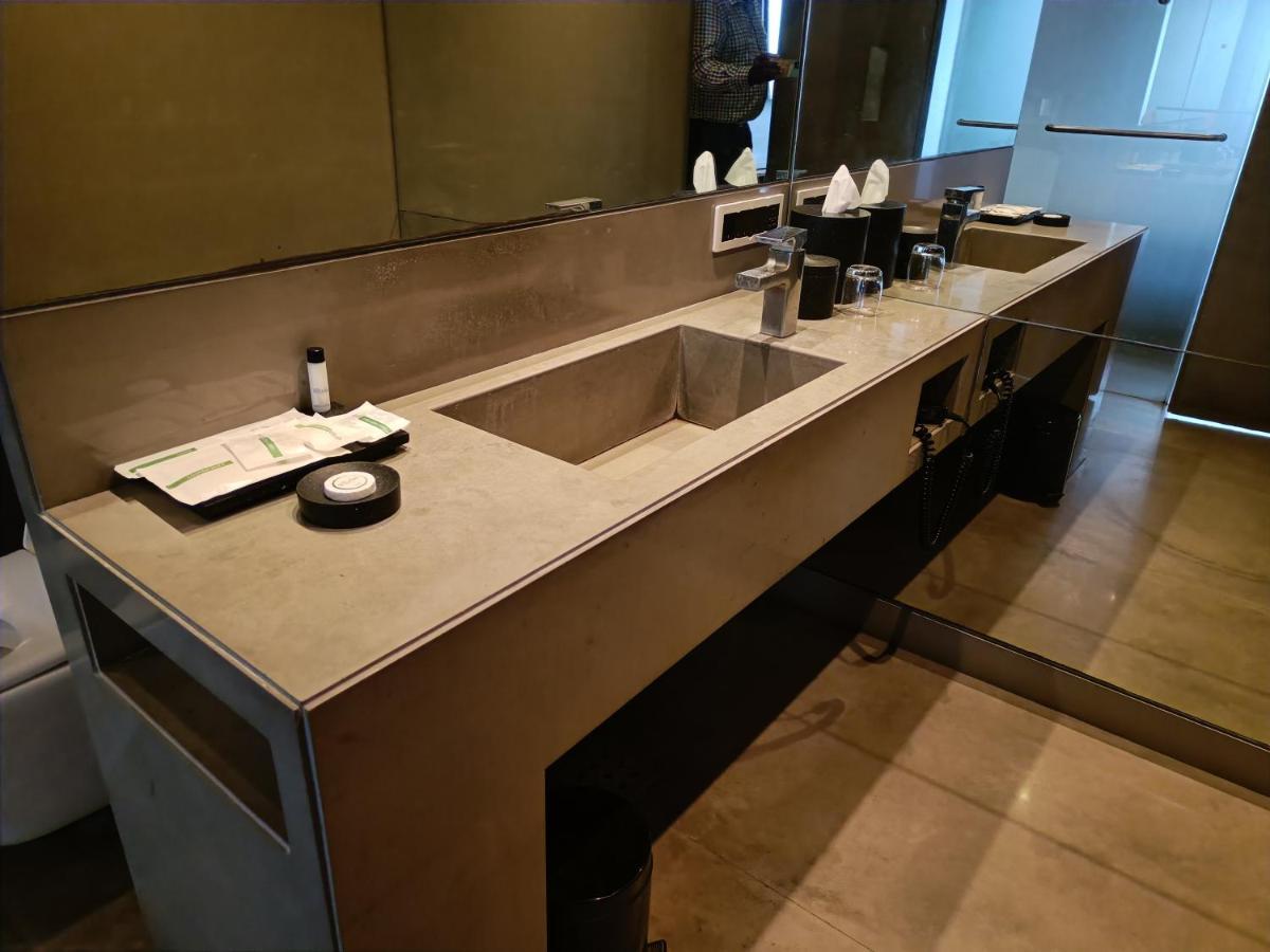 Boulevard By Design Hotel Chennai Eksteriør billede